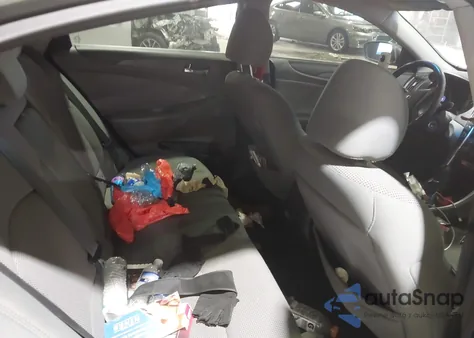 2013 Hyundai Sonata Gls z USA, uszkodzony, nr VIN 5NPEB4AC7DH677572